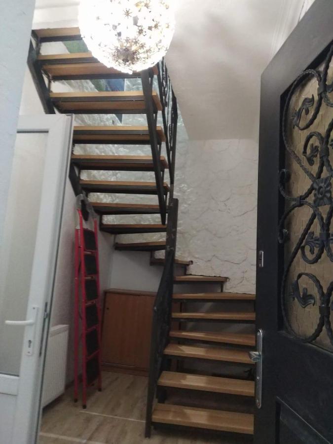 4 Chocolate Apartments In Old Tbilisi Exterior foto