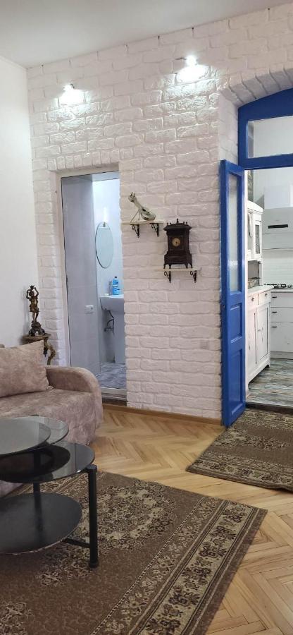 4 Chocolate Apartments In Old Tbilisi Exterior foto